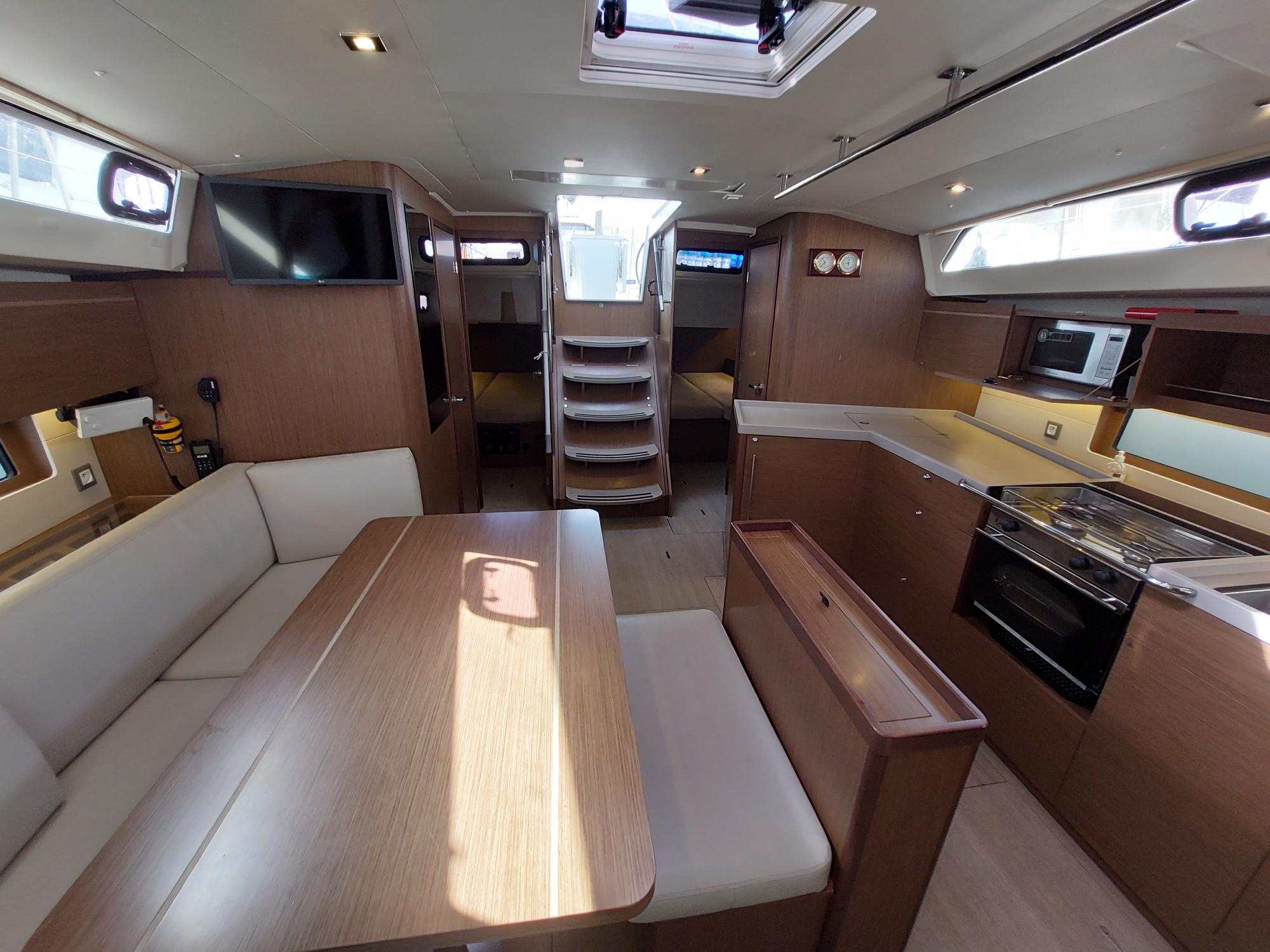 Oceanis 46.1 — photo 9