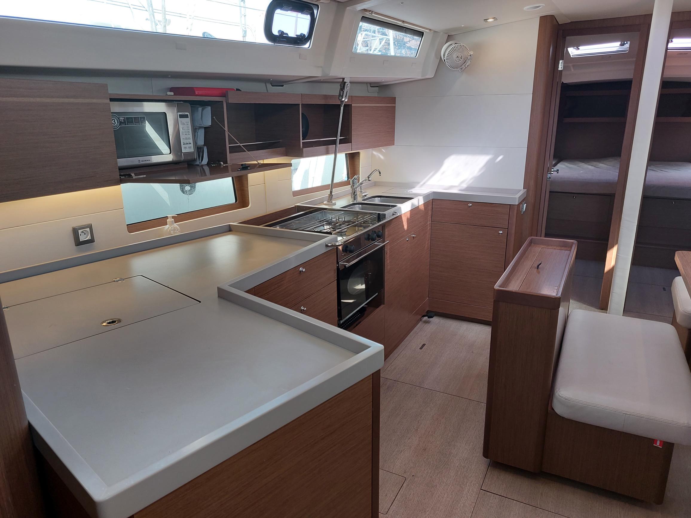 Oceanis 46.1 — photo 13