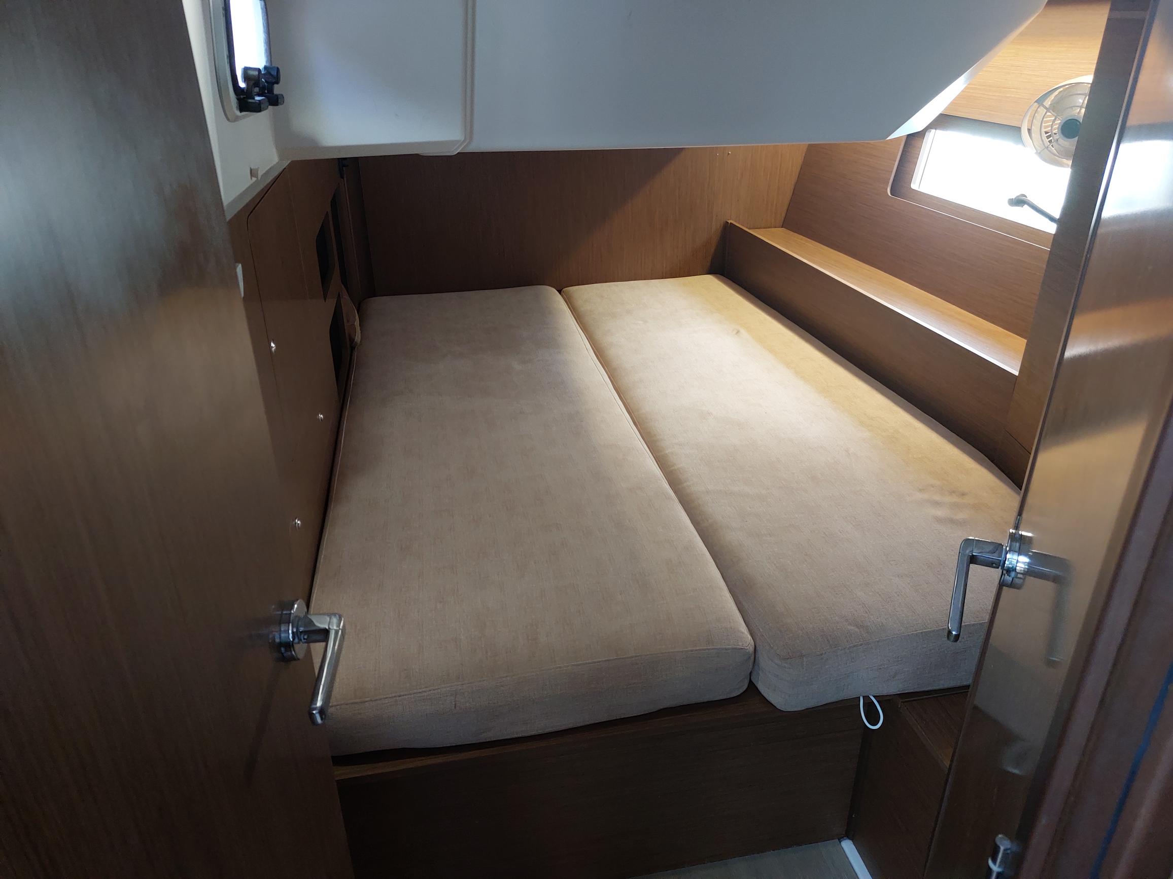 Oceanis 46.1 — photo 17