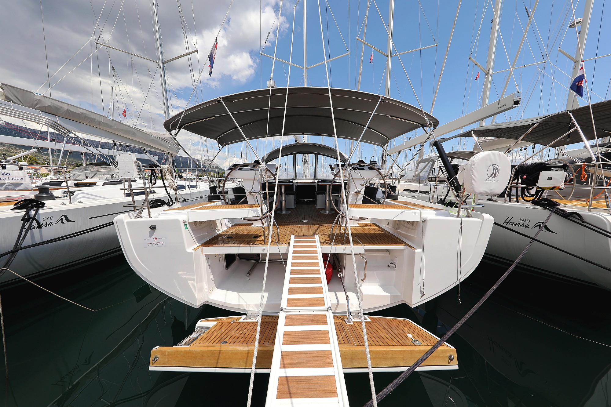Hanse 548 - 5 + 1 cab. — photo 4