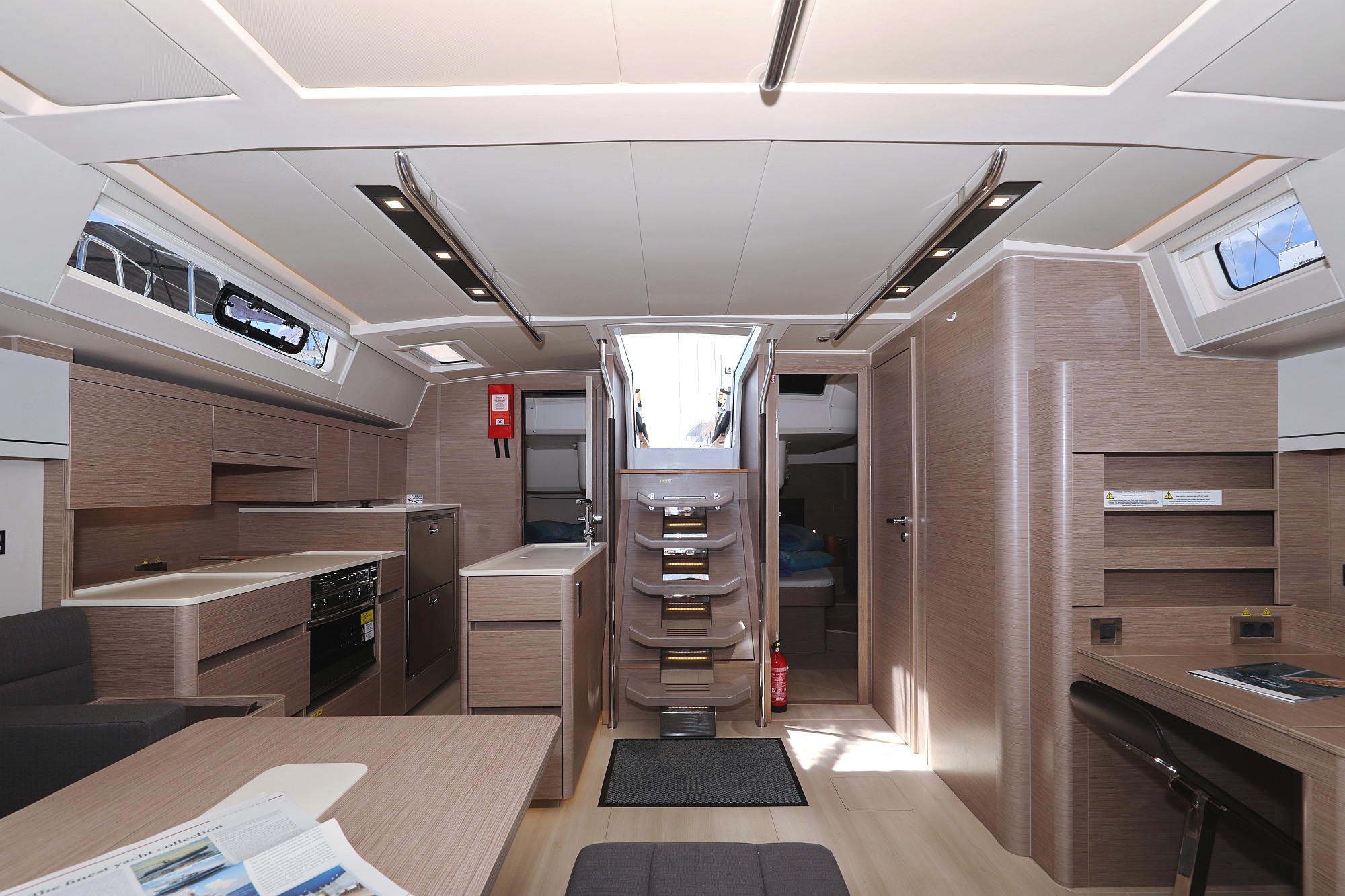 Hanse 548 - 5 + 1 cab. — photo 13