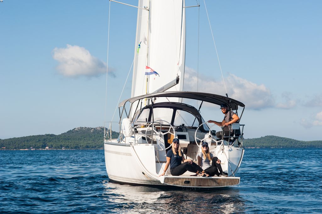 Bavaria Cruiser 34 Style - 3 cab. — photo 3