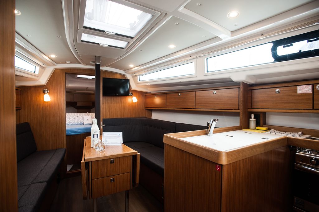 Bavaria Cruiser 34 Style - 3 cab. — photo 6