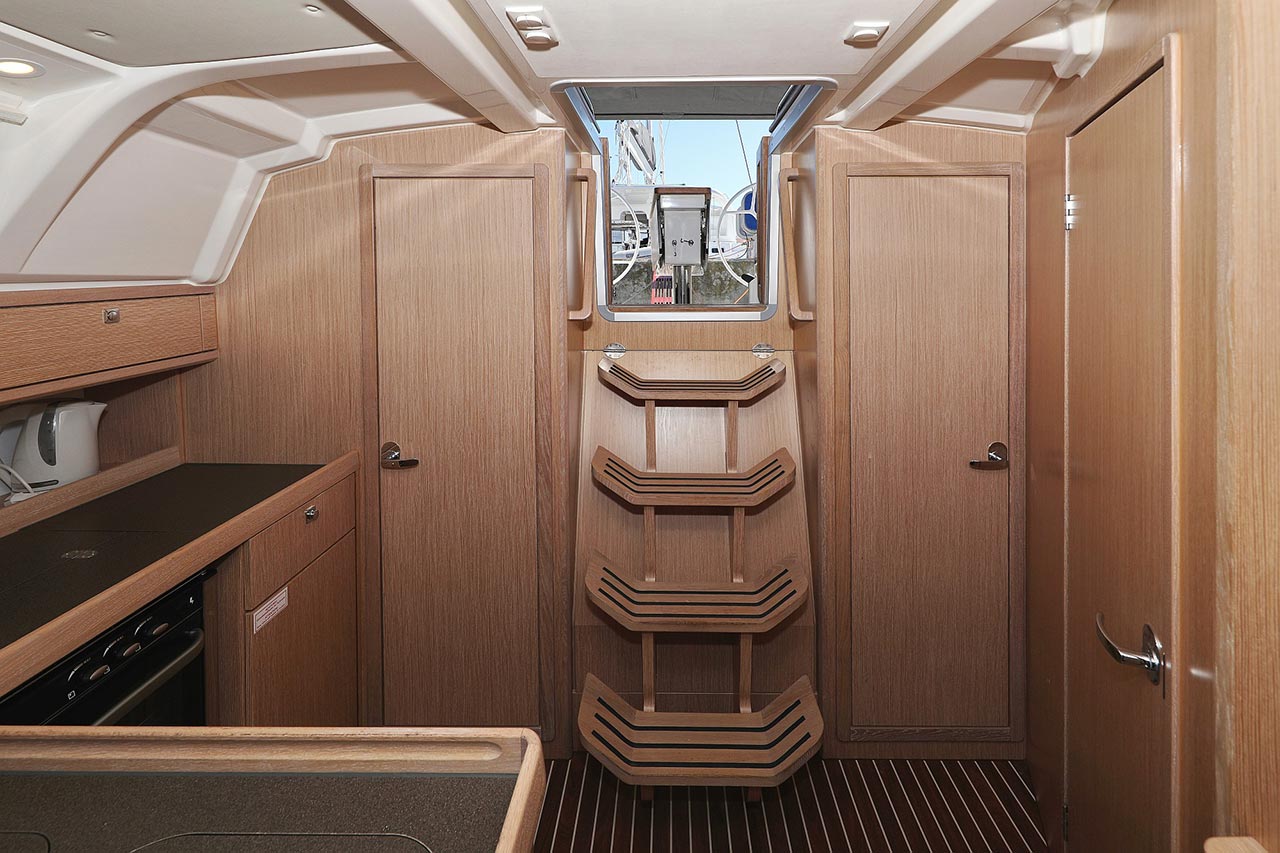 Bavaria Cruiser 37 - 3 cab. — photo 18