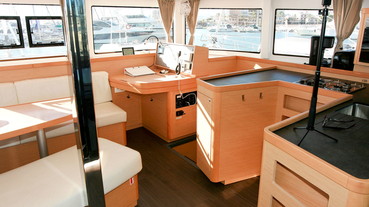 Lagoon 42 - 4 cab. — photo 10