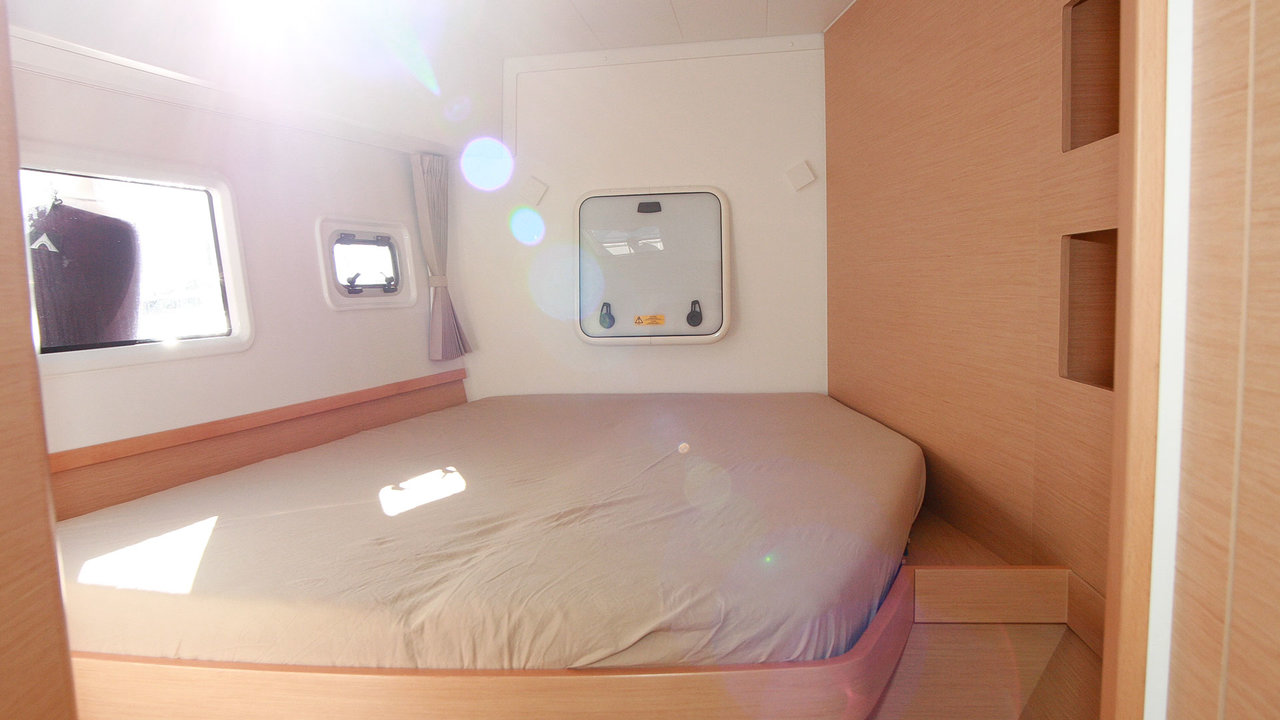 Lagoon 42 - 4 cab. — photo 13