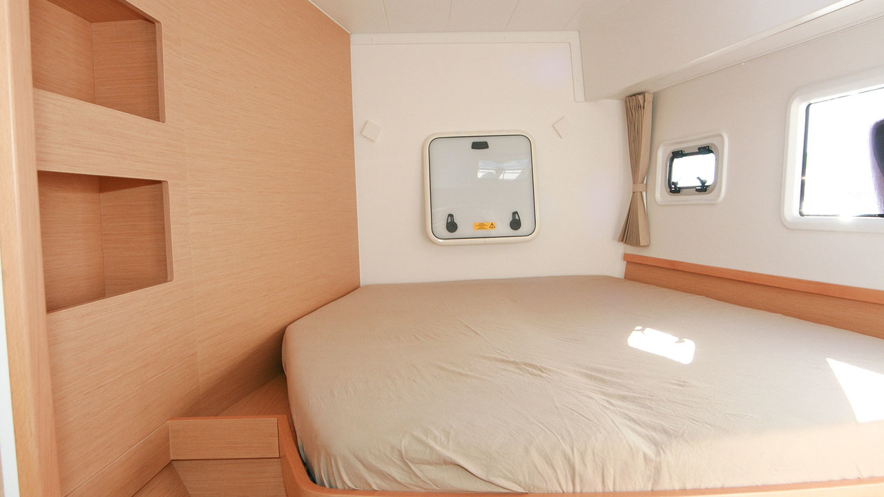 Lagoon 42 - 4 cab. — photo 15