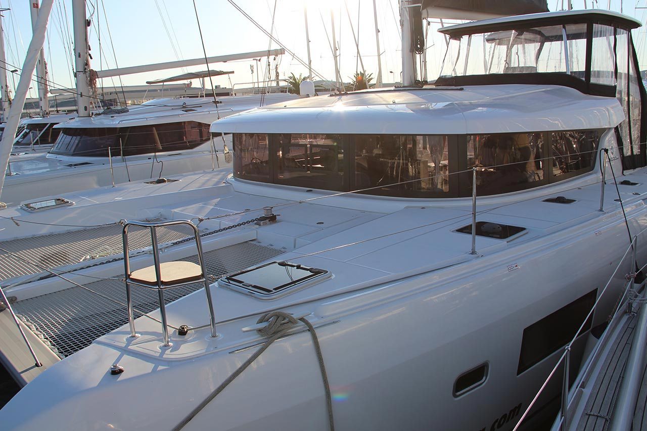 Lagoon 42 - 4 + 2 cab. — photo 1