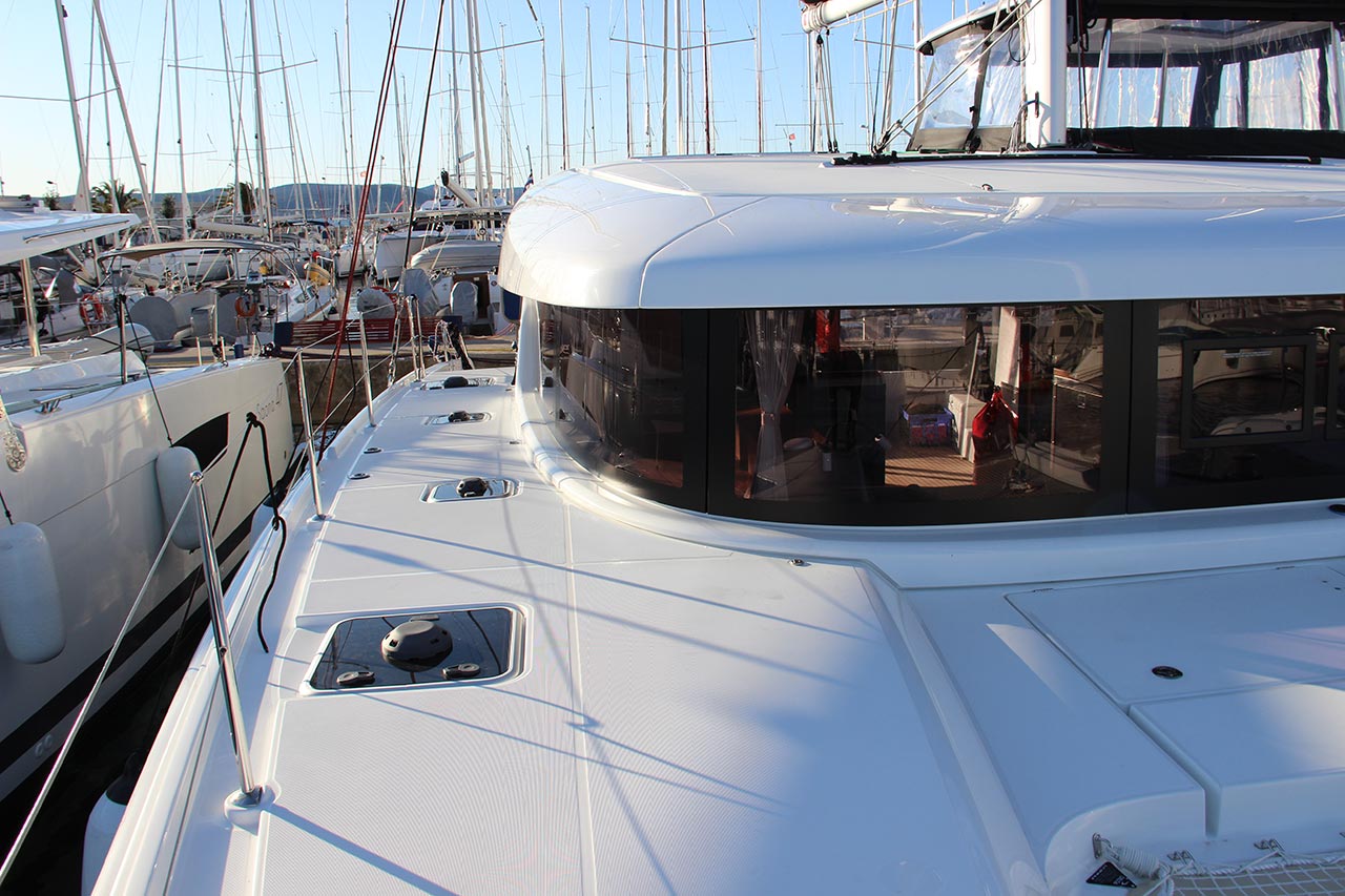 Lagoon 42 - 4 + 2 cab. — photo 5