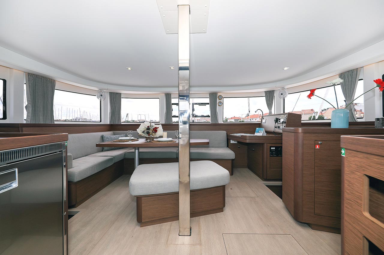 Lagoon 42 - 4 + 2 cab. — photo 12