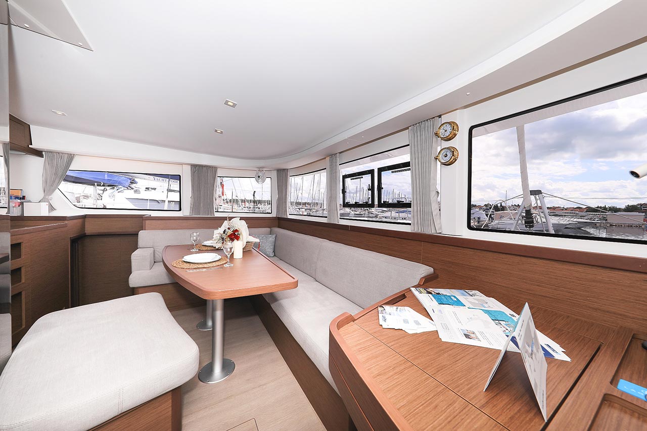 Lagoon 42 - 4 + 2 cab. — photo 13