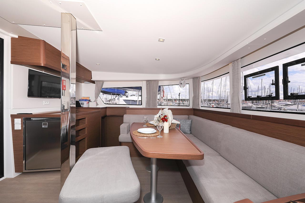 Lagoon 42 - 4 + 2 cab. — photo 14
