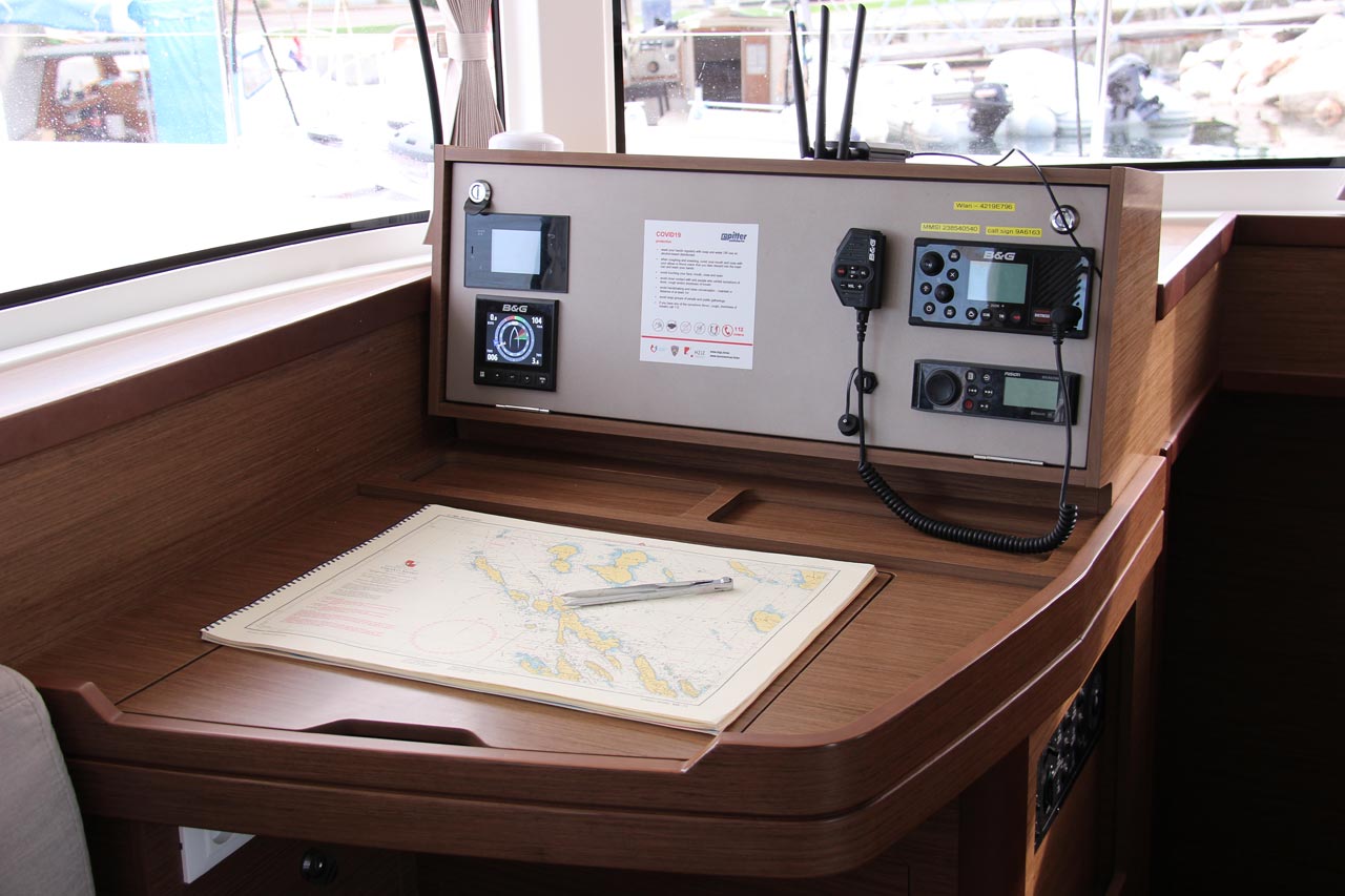 Lagoon 42 - 4 + 2 cab. — photo 18