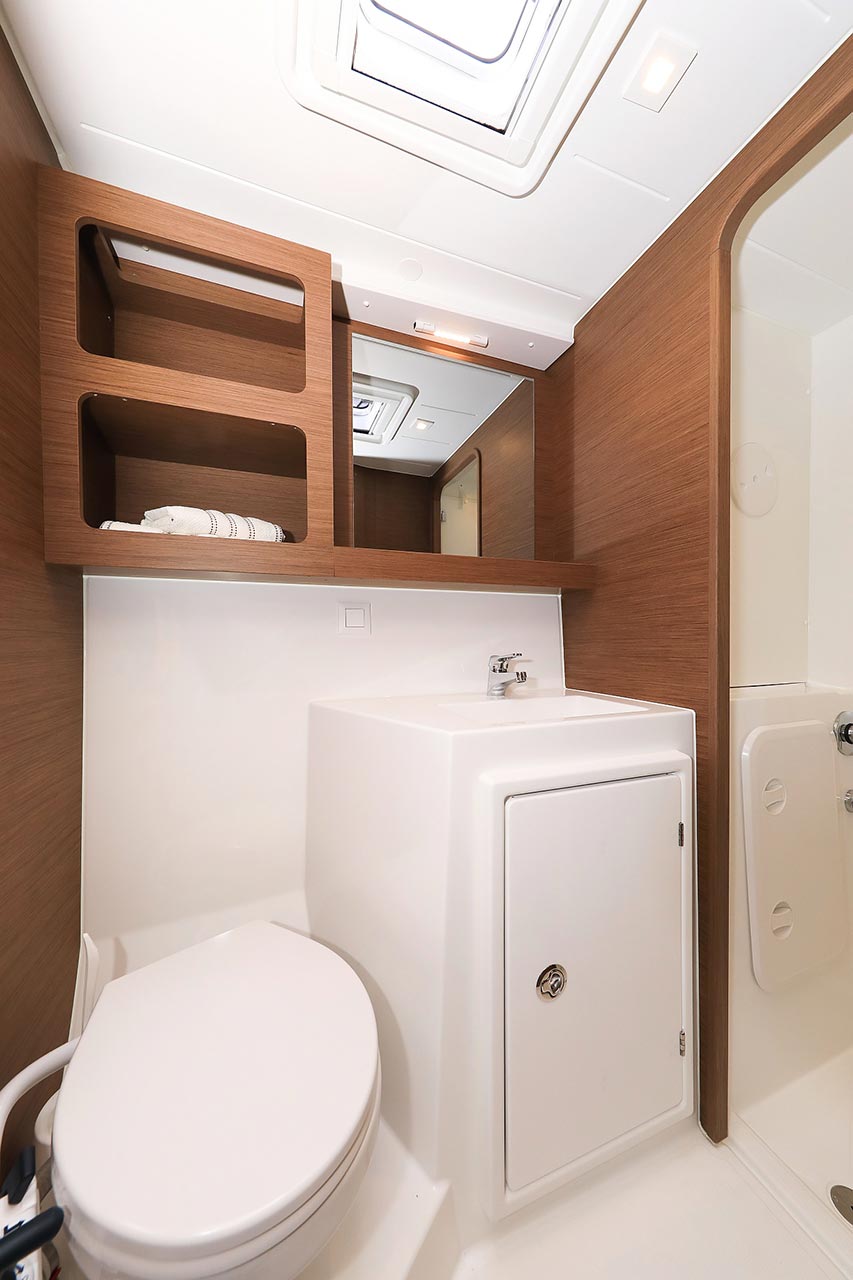 Lagoon 42 - 4 + 2 cab. — photo 27