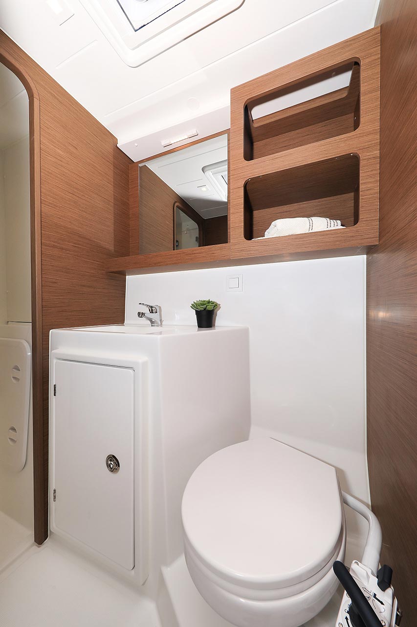 Lagoon 42 - 4 + 2 cab. — photo 31