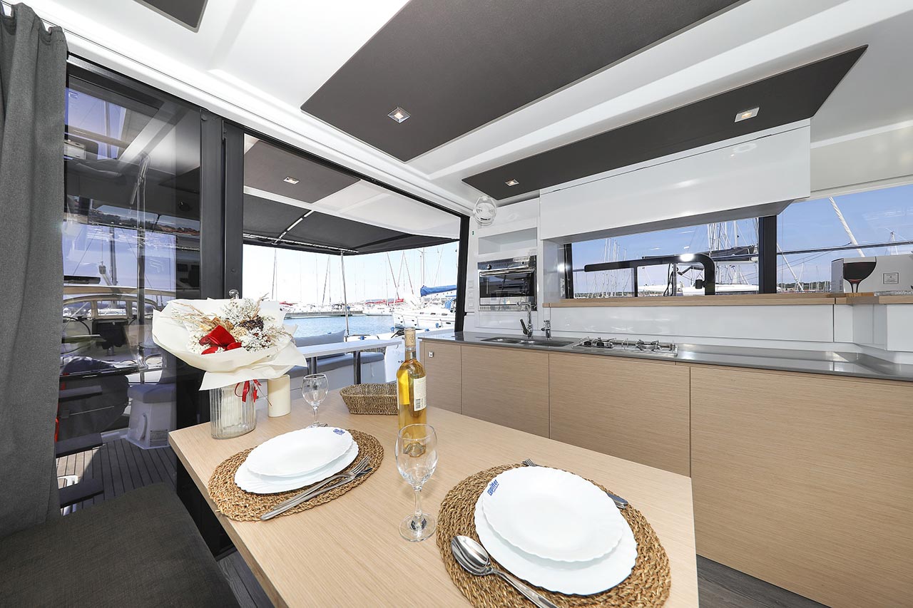 Fountaine Pajot MY 37 — photo 24