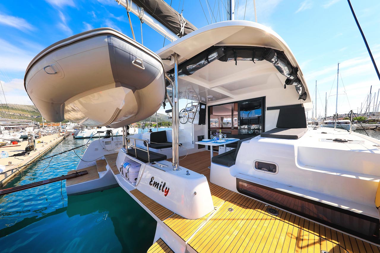 Lagoon 42 - 4 + 2 cab. — photo 3