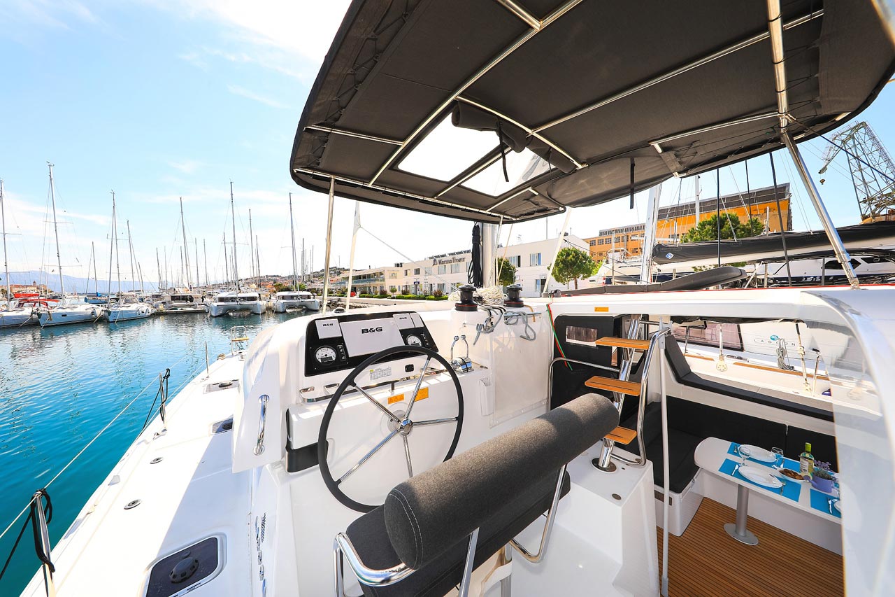 Lagoon 42 - 4 + 2 cab. — photo 6