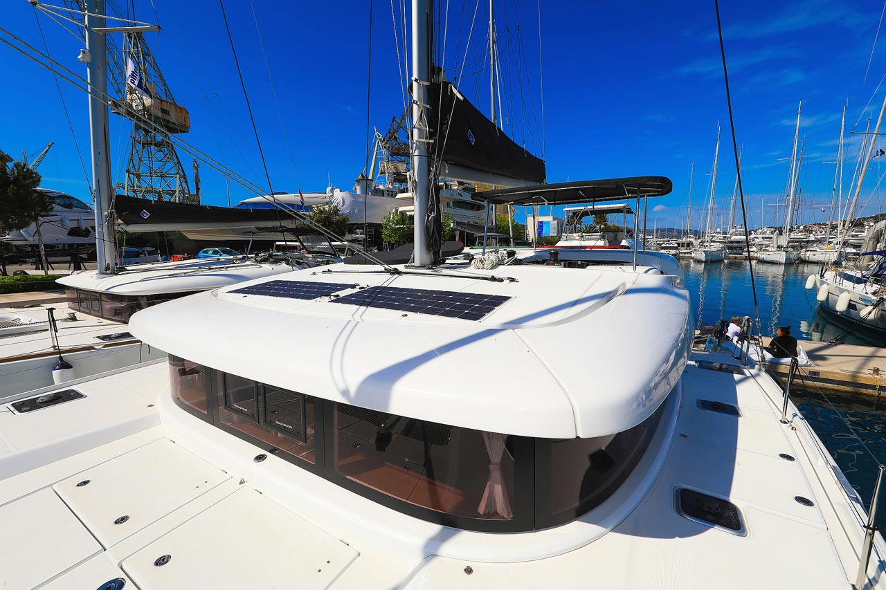 Lagoon 42 - 4 + 2 cab. — photo 9