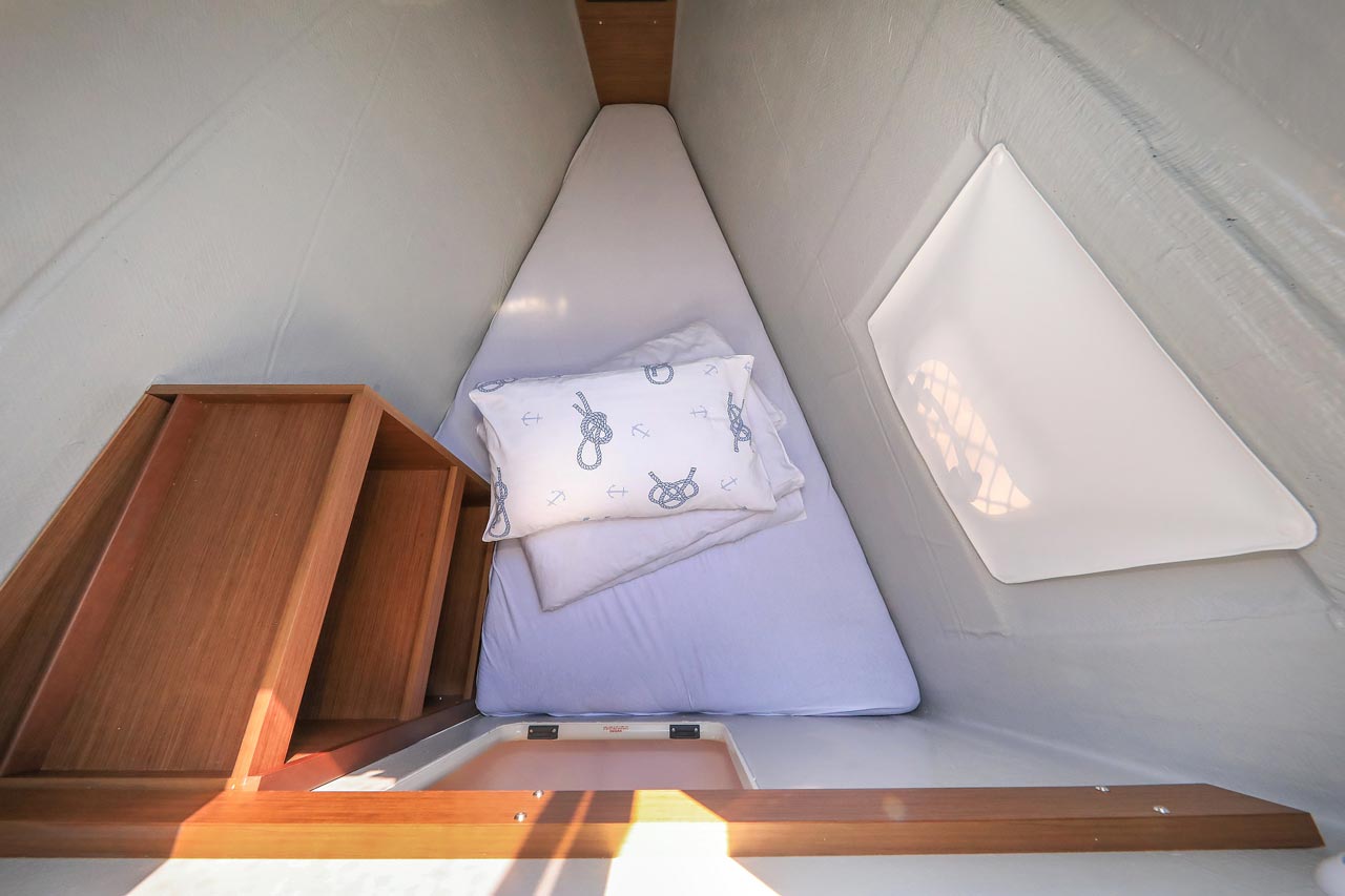 Lagoon 42 - 4 + 2 cab. — photo 12