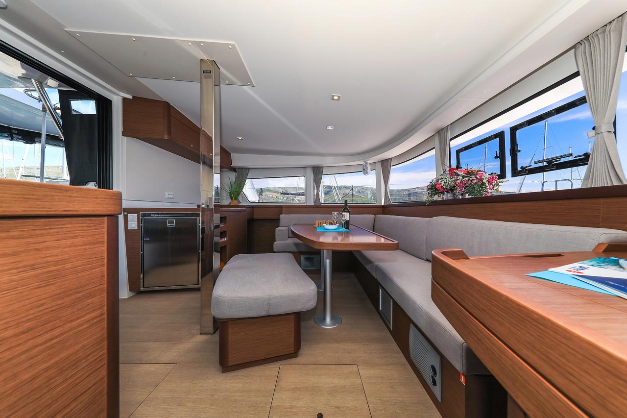 Lagoon 42 - 4 + 2 cab. — photo 17
