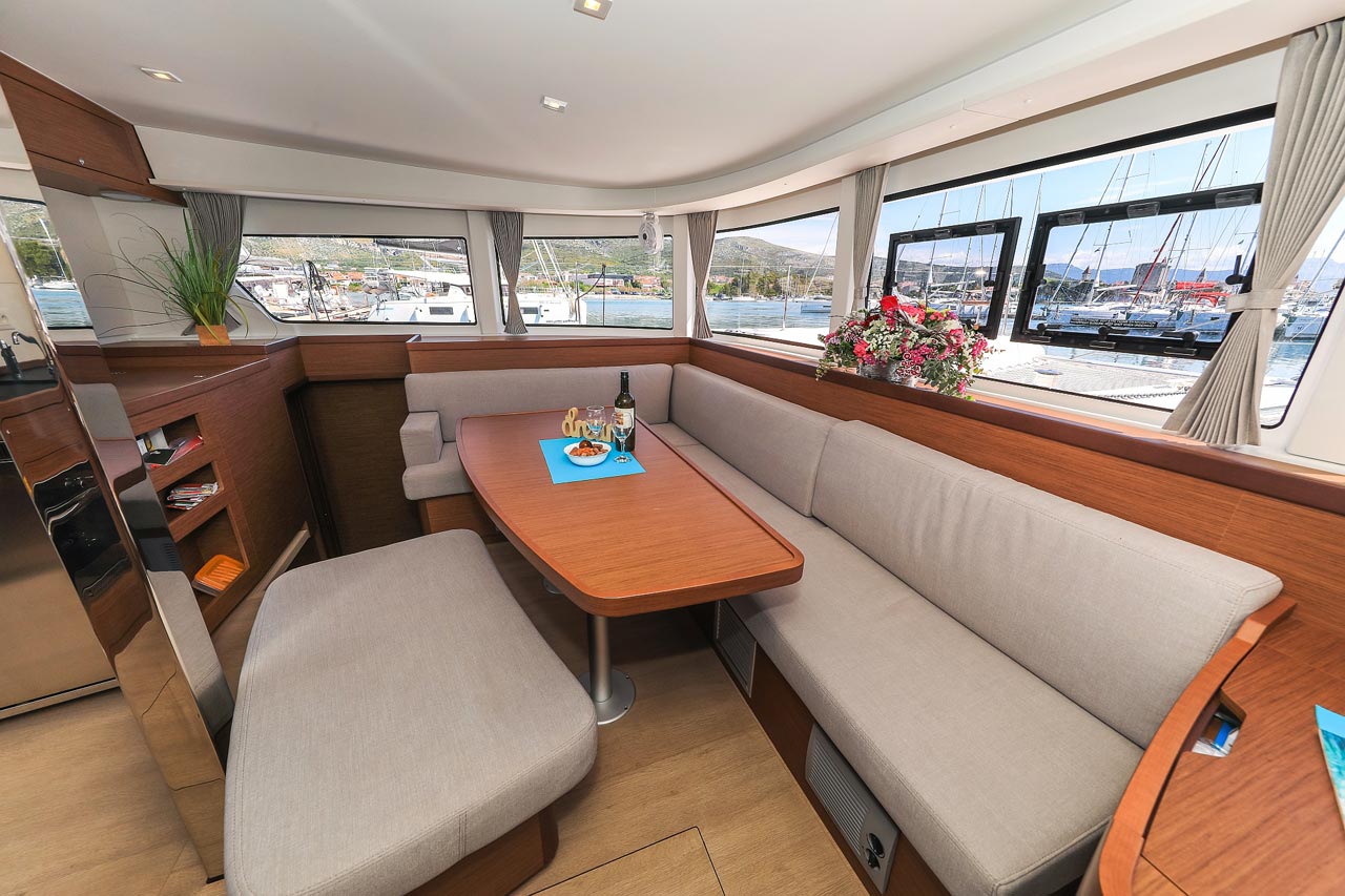 Lagoon 42 - 4 + 2 cab. — photo 18