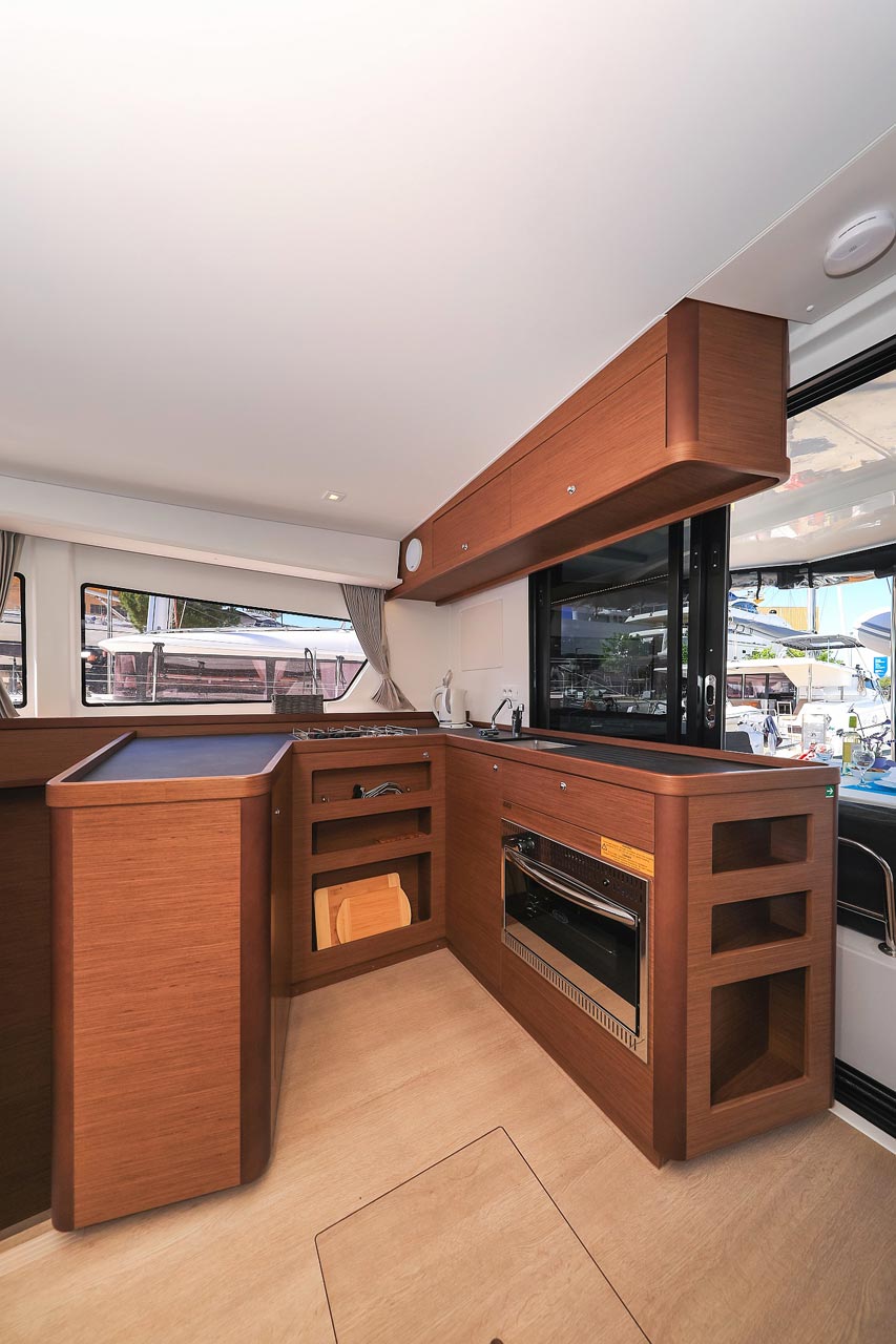Lagoon 42 - 4 + 2 cab. — photo 21