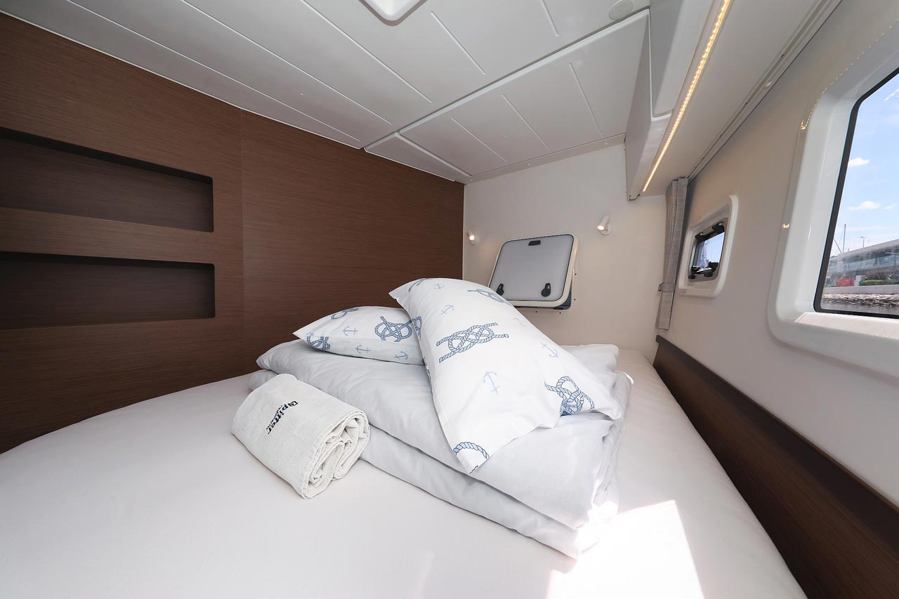 Lagoon 42 - 4 + 2 cab. — photo 28