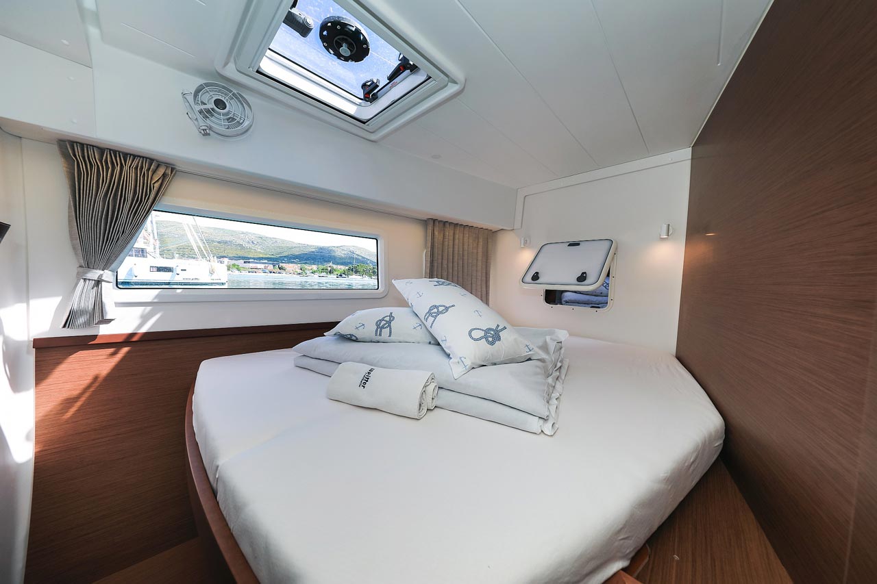 Lagoon 42 - 4 + 2 cab. — photo 29