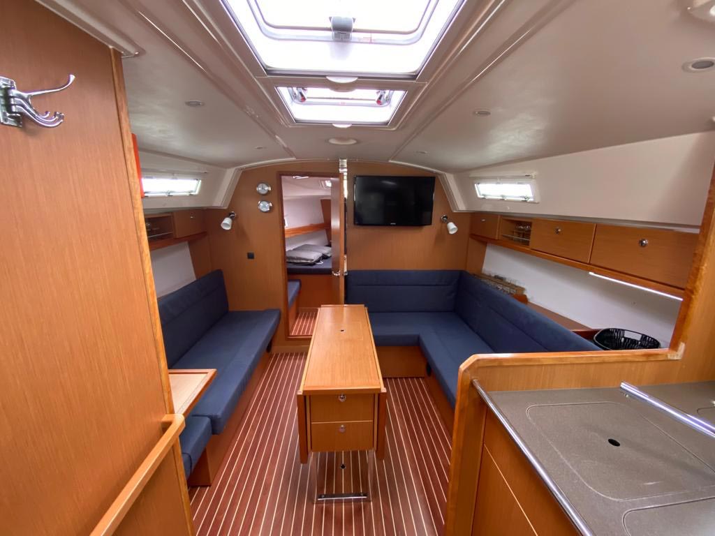 Bavaria Cruiser 36 — photo 4