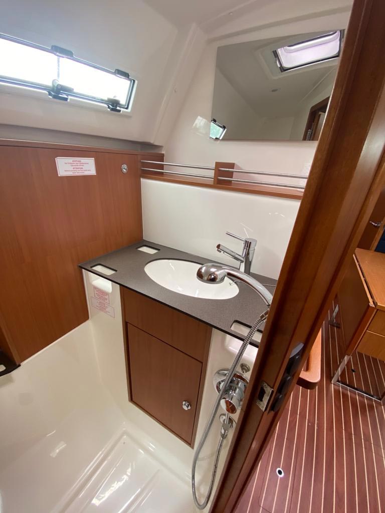 Bavaria Cruiser 36 — photo 8
