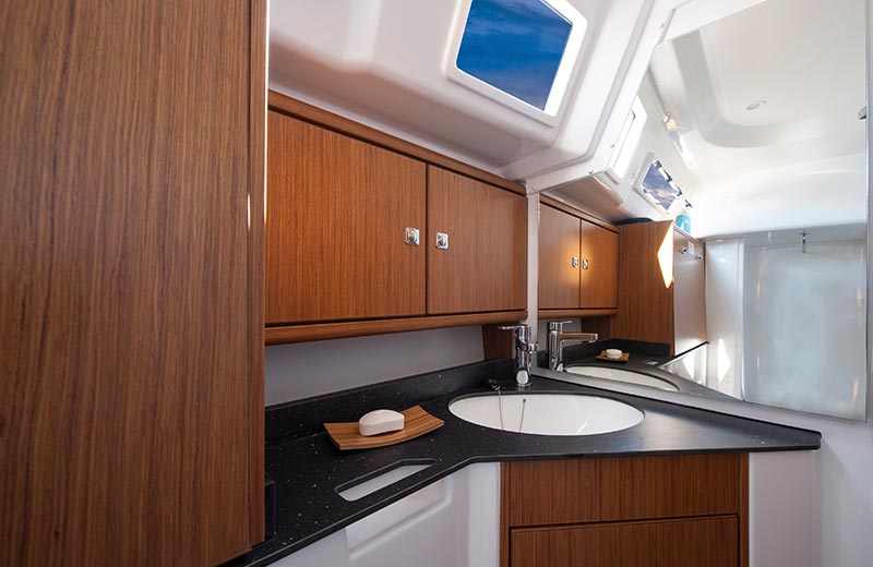 Bavaria Cruiser 33 — photo 7