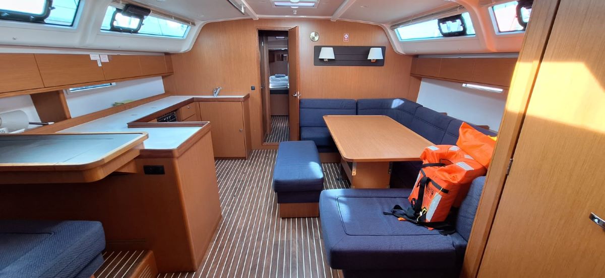 Bavaria Cruiser 51 — photo 7