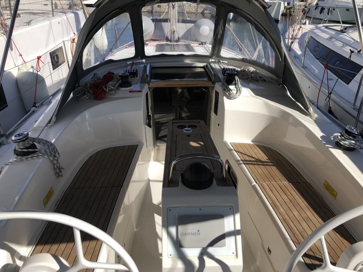 Bavaria Cruiser 34 - 2 cab. — photo 4