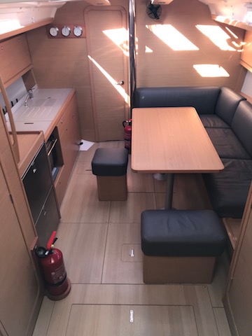 Dufour 390 GL — photo 6