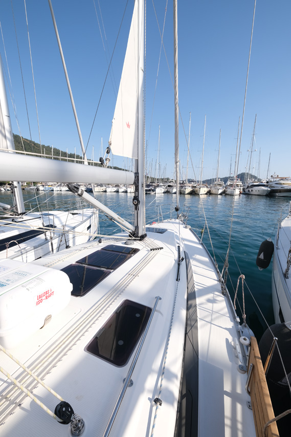 Bavaria Cruiser 37 - 3 cab. — photo 5