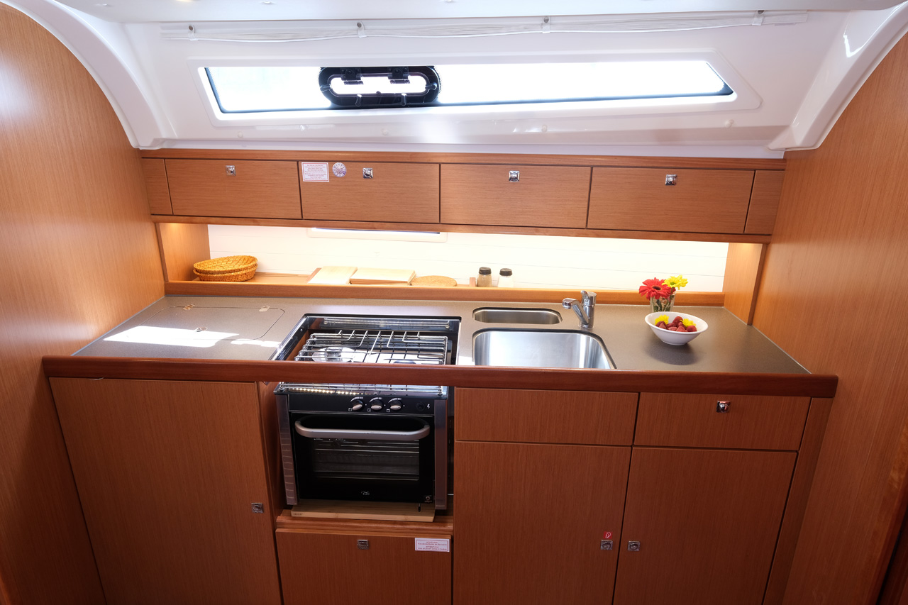 Bavaria Cruiser 41 - 3 cab. — photo 12