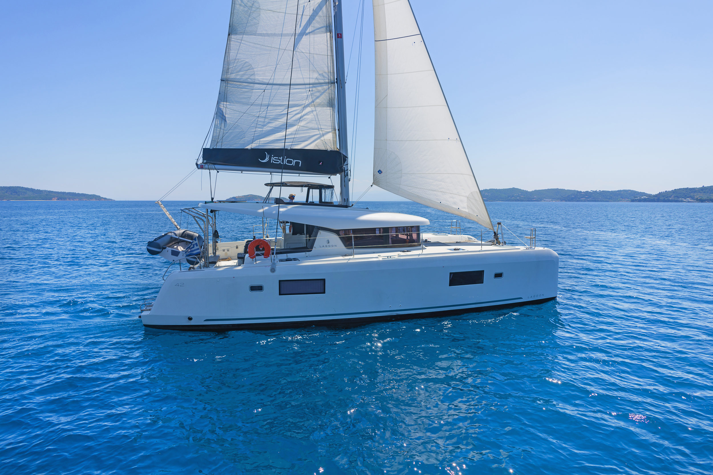 Lagoon 42 - 4 + 2 cab. — photo 16