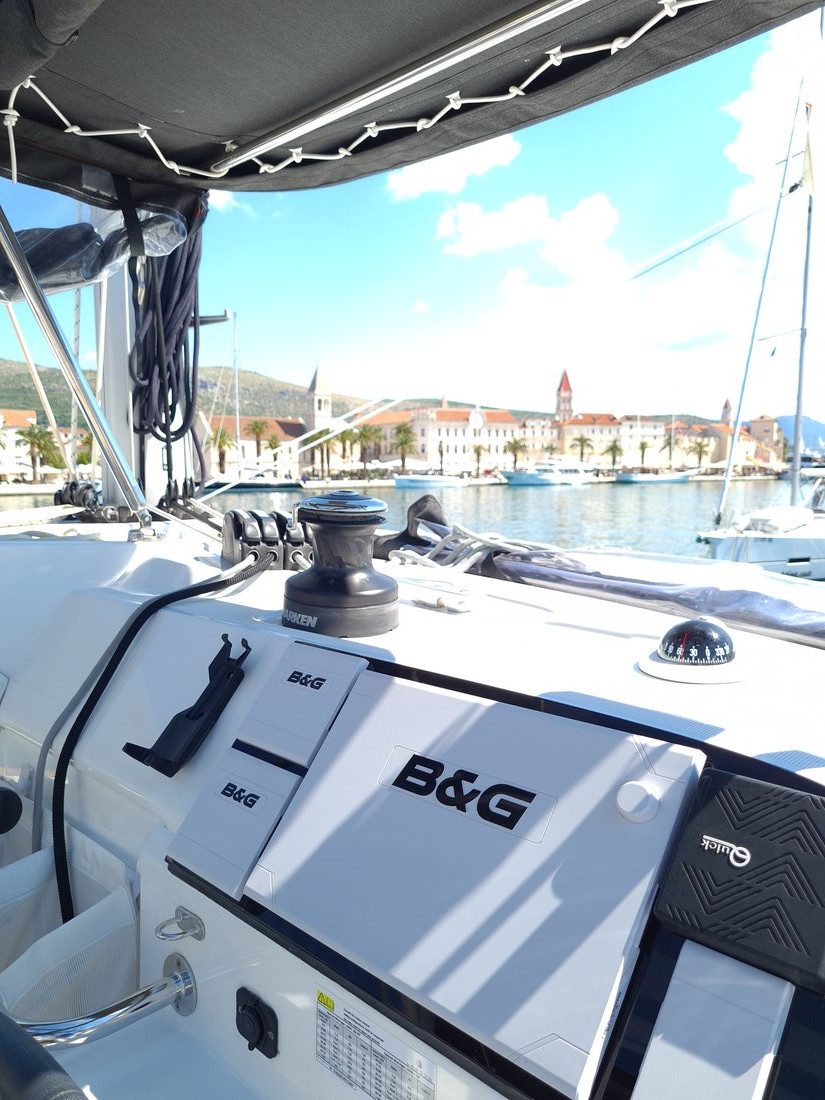 Lagoon 40 - 4 + 2 cab — photo 4