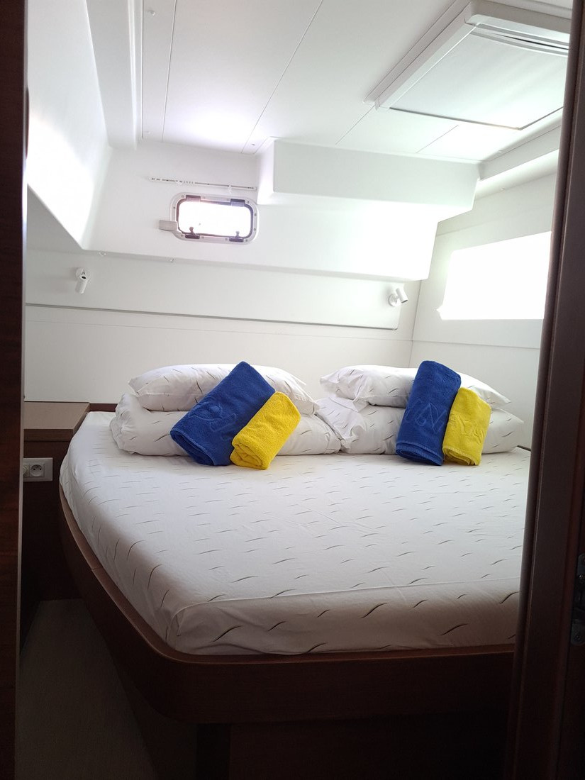 Lagoon 40 - 4 + 2 cab — photo 13