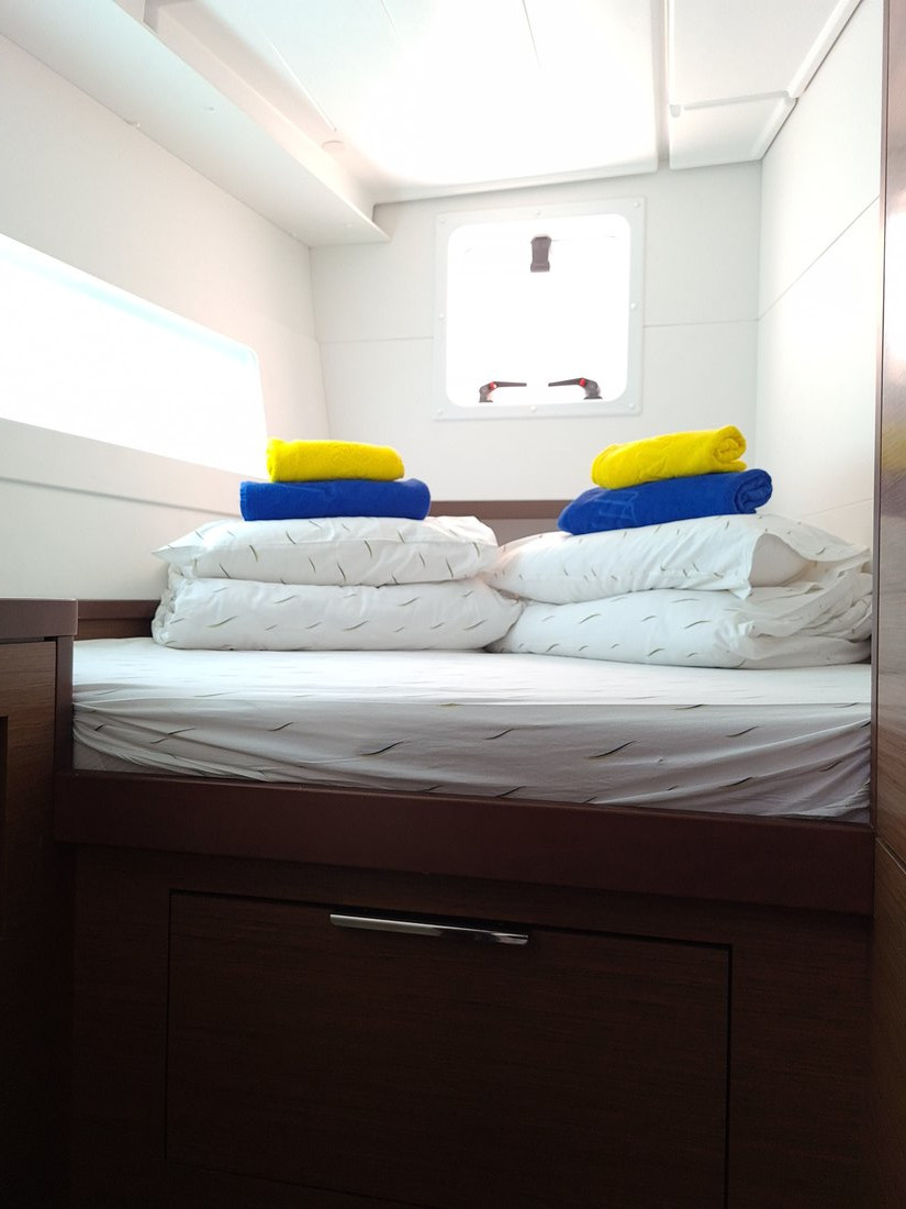 Lagoon 40 - 4 + 2 cab — photo 15