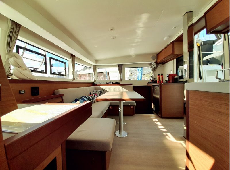 Lagoon 40 - 4 + 2 cab — photo 3