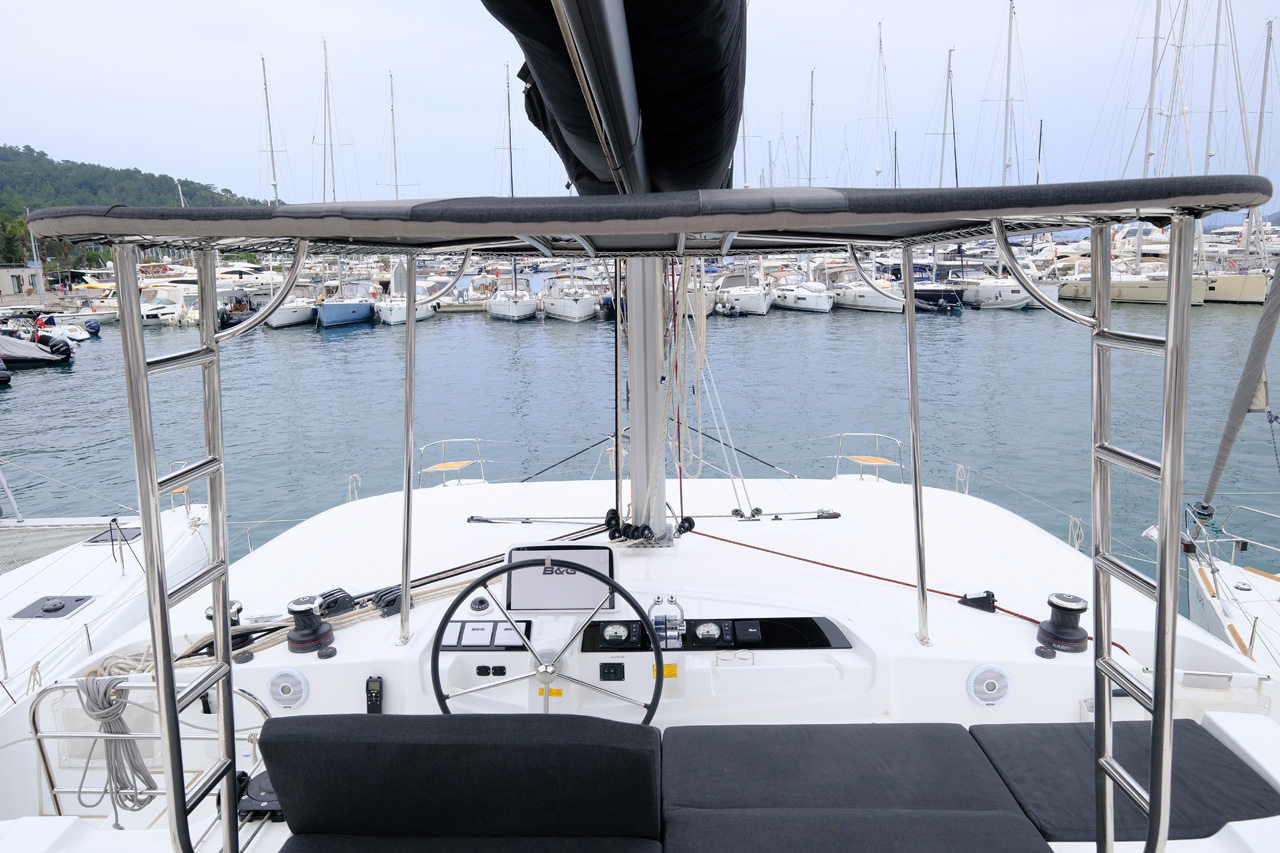 Lagoon 46 - 4 + 1 cab. — photo 7
