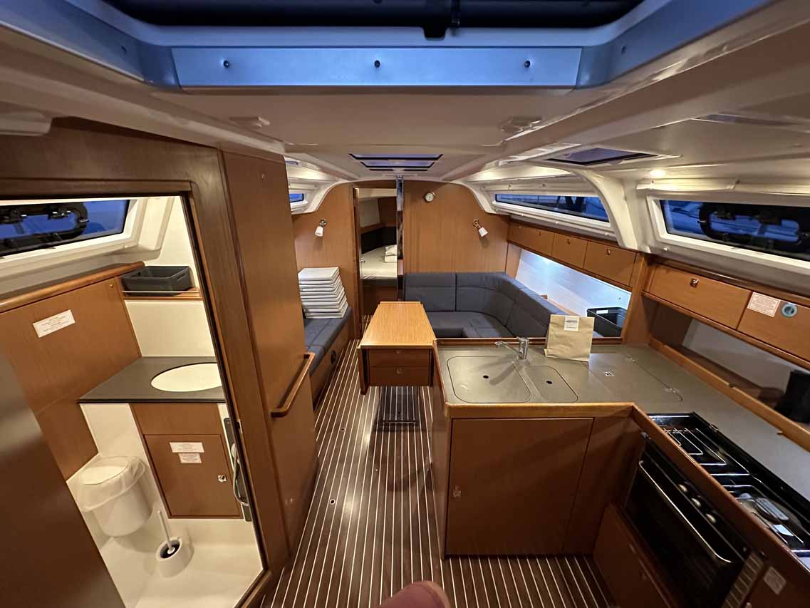 Bavaria Cruiser 37 - 3 cab. — photo 4