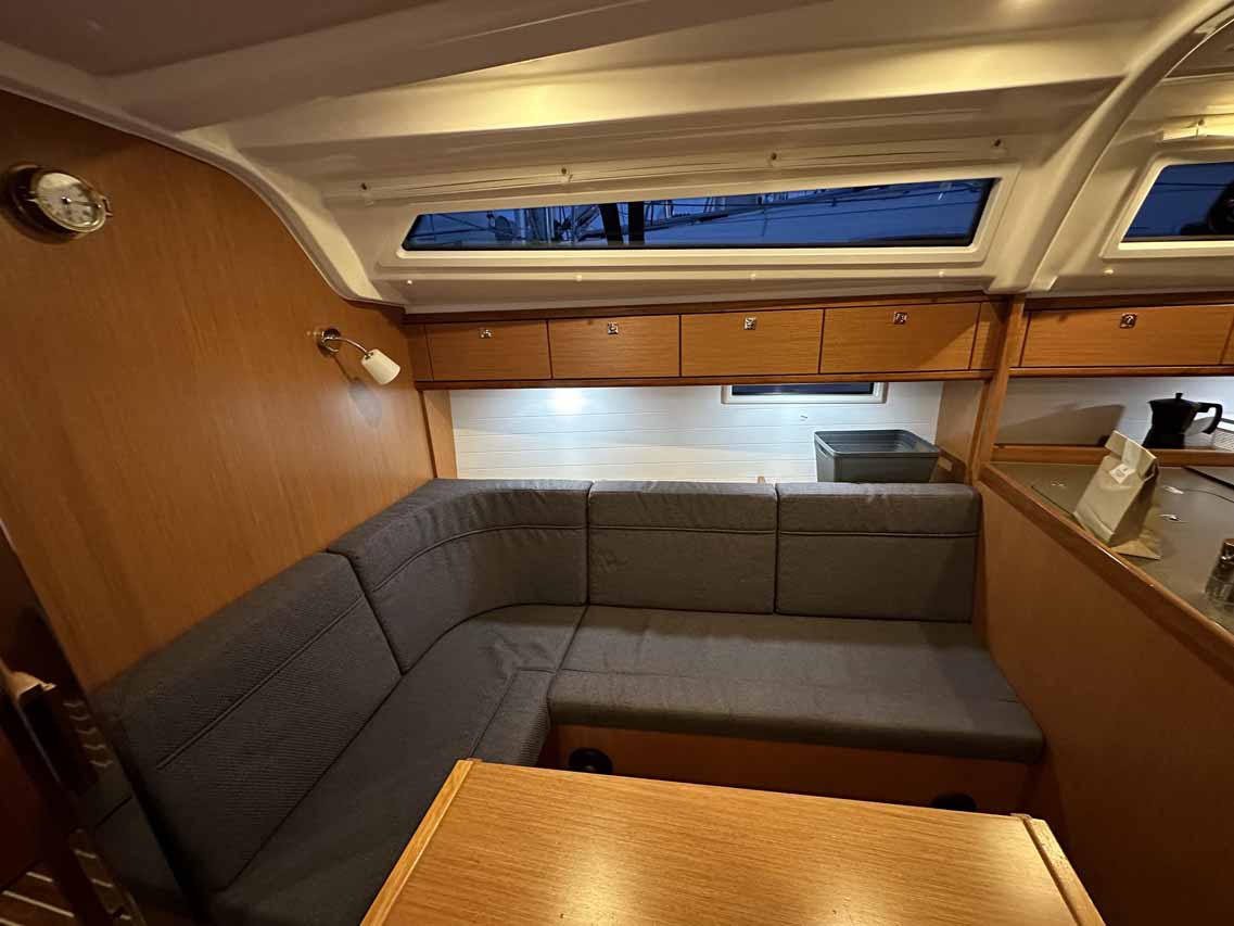Bavaria Cruiser 37 - 3 cab. — photo 8