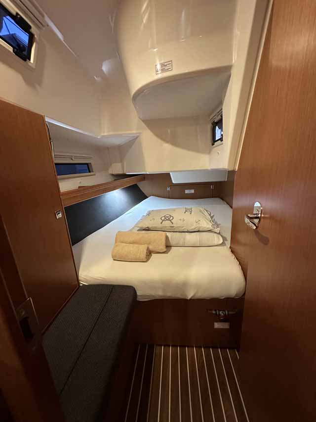 Bavaria Cruiser 37 - 3 cab. — photo 13