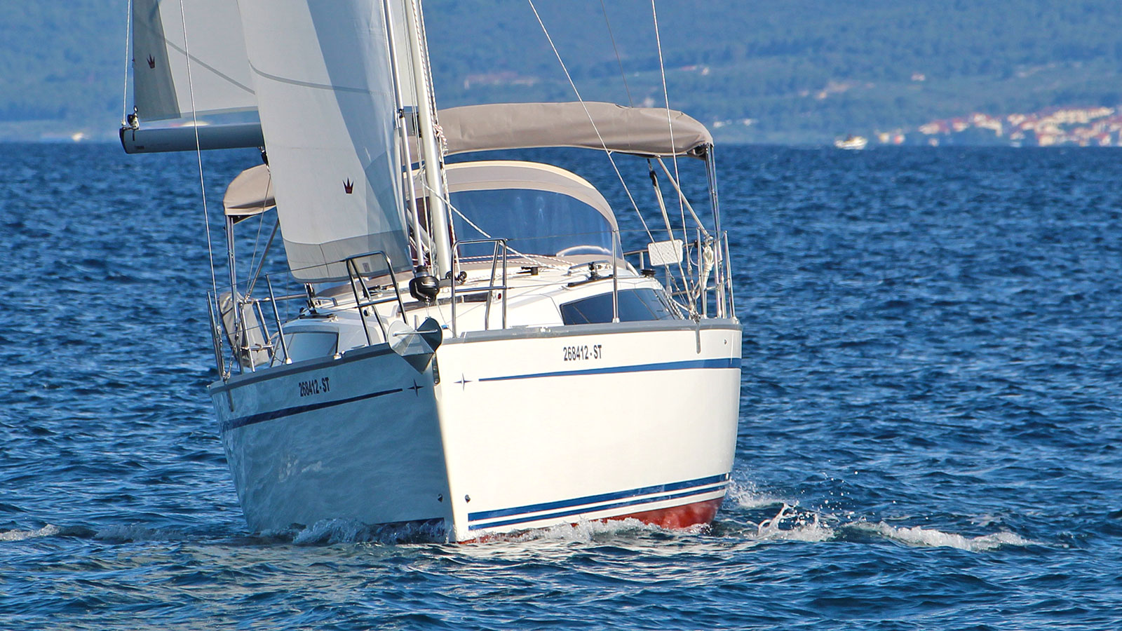 Bavaria Cruiser 34 — photo 6