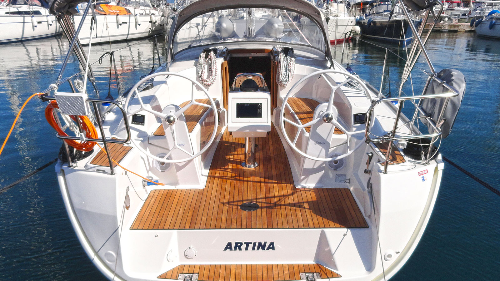 Bavaria Cruiser 34 — photo 9
