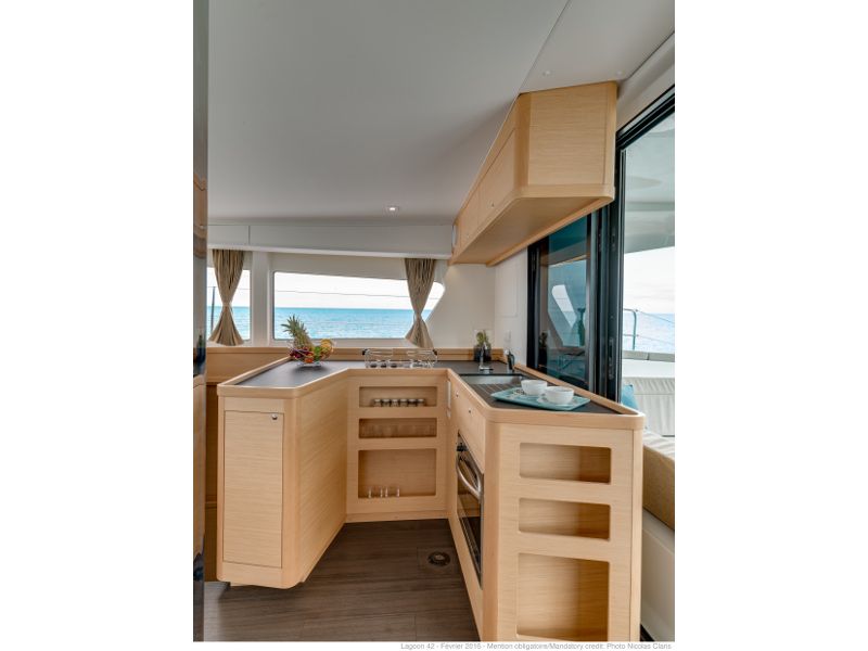Lagoon 42 - 4 + 2 cab. — photo 6