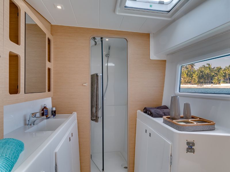 Lagoon 42 - 4 + 2 cab. — photo 11